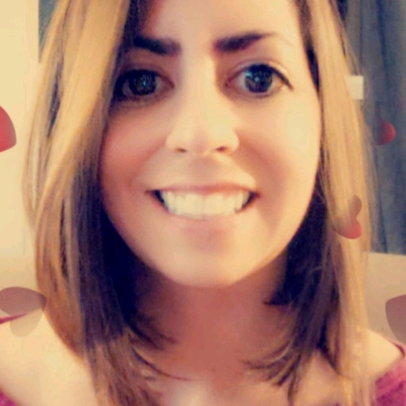 Meet your Posher, Jennifer - Picture 1 of 1